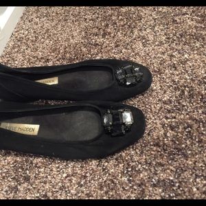 Steve Madden black flats